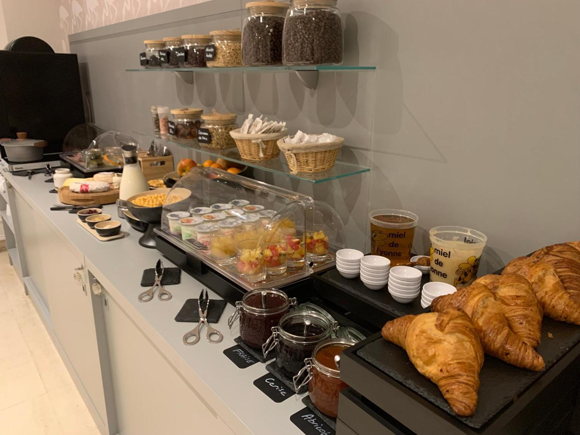 Logis Hotel Restaurant Le Moulin De La Coudre Venoy Экстерьер фото