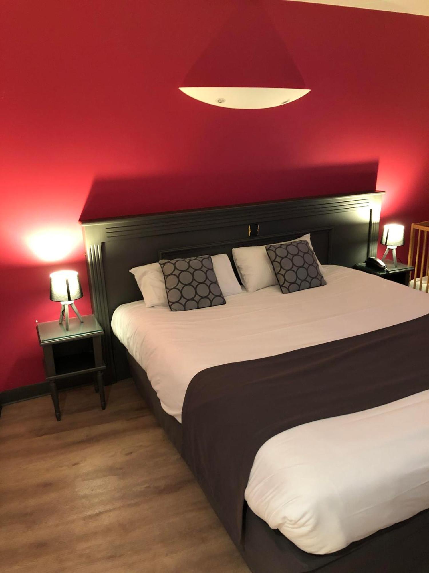 Logis Hotel Restaurant Le Moulin De La Coudre Venoy Экстерьер фото